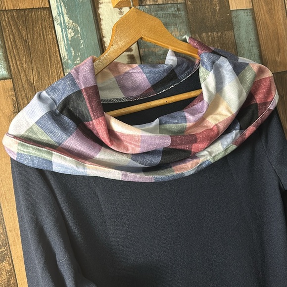 NWOT medium off shoulder we turtle neck patch elbow sweater - Picture 9 of 11